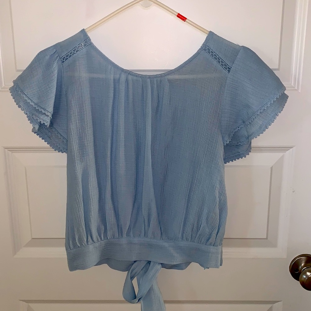 baby blue ruffle sleeve top